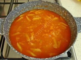 Sosuyla Pişen Makarna