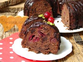 Vişneli Çikolatalı Kek