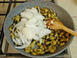 Patlıcanlı Makarna