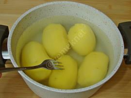 Tavada Haşlanmış Patates Kızartması