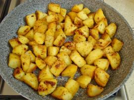 Tavada Haşlanmış Patates Kızartması