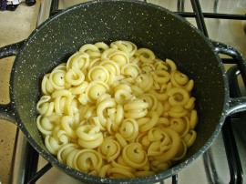 Kremalı Domatesli Makarna