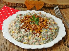 Yoğurtlu Bakliyat Salatası
