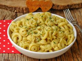 Köri Soslu Makarna