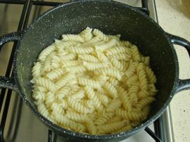 Salçalı Yoğurtlu Makarna