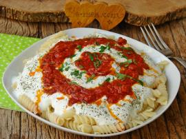 Salçalı Yoğurtlu Makarna