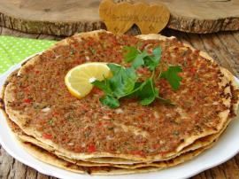 Hazır Lavaştan Pratik Lahmacun