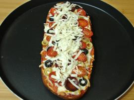 Karışık Ekmek Pizzası