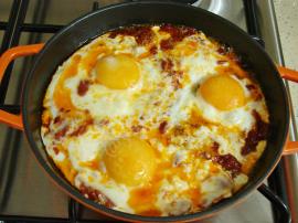 Salçalı Yumurta