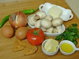 Soğanlı Mantarlı Omlet
