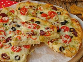 Tepside Bayat Ekmek Pizzası