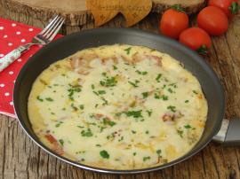 Domatesli Omlet