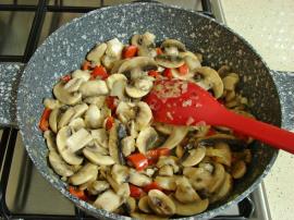 Mantarlı Ispanak Kavurması