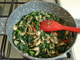 Mantarlı Ispanak Kavurması