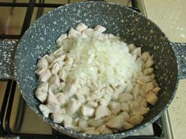 Tavuklu Ispanaklı Makarna