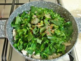 Tavuklu Ispanaklı Makarna