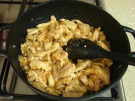 Soğanlı Tavuk Sote