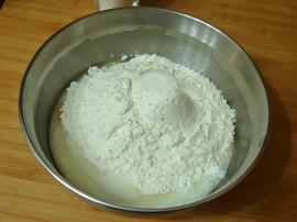 Kabartma Tozlu Poğaça