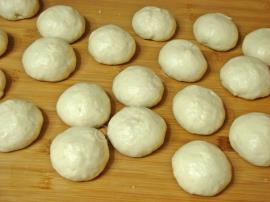 Kabartma Tozlu Poğaça