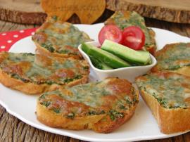 Sarımsaklı Ekmek Dilimleri