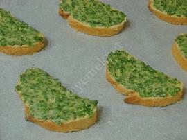 Sarımsaklı Ekmek Dilimleri