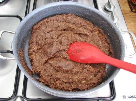 Çikolatalı İrmik Helvası