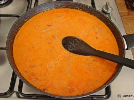 Kremalı Domatesli Demleme Makarna