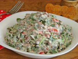 Yoğurtlu Mercimekli Semizotu Salatası Nasıl Yapılır?