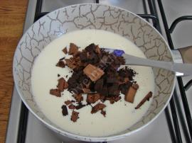 Çikolata Soslu Muhallebi