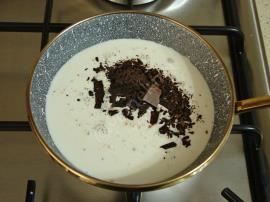 Çikolata Soslu Un Helvası