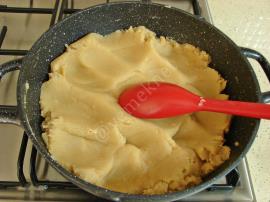 Çikolata Soslu Un Helvası