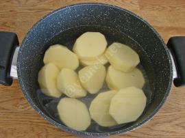 Pancarlı Patates Salatası