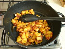 Patatesli Ispanak Yemeği