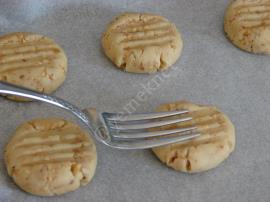 Susamlı Cevizli Kurabiye