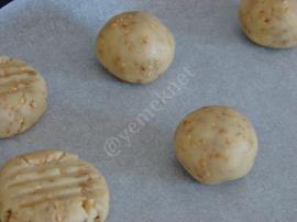 Susamlı Cevizli Kurabiye