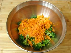 Havuçlu Brokoli Salatası