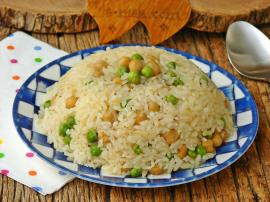 Nohutlu Bezelyeli Pilav