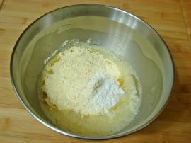 Pırasalı Mısır Unlu Kek