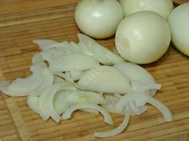 Pişmiş Soğan Salatası