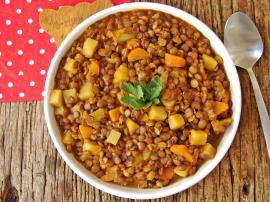 Sebzeli Yeşil Mercimek Yemeği