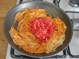 Soğanlı Domatesli Yumurta