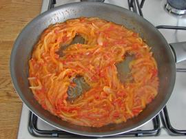 Soğanlı Domatesli Yumurta