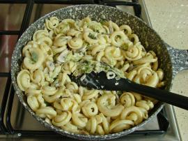 Pırasalı Mantarlı Makarna