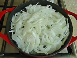 Soğanlı Yumurta Kapama