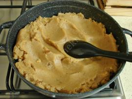 Helvacı Ali İrmik Helvası