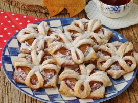 Elmalı Milföy Tatlısı