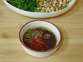 Cevizli Zeytin Salatası