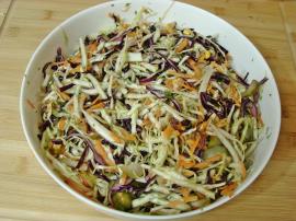 Karışık Lahana Salatası