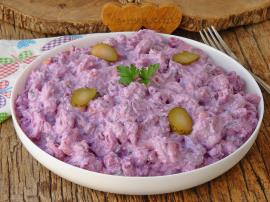 Rengi Ve Lezzeti İle Enfes Bir Salata : Mor Lahanalı Makarna Salatası