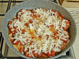 Tavada Domates Soslu Köfte